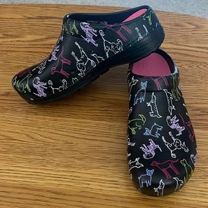NEVER WORN Dog Patterned, Rubber Dansko Slip On Clogs